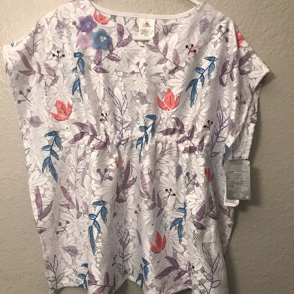 Disney- very pretty ladies blouse